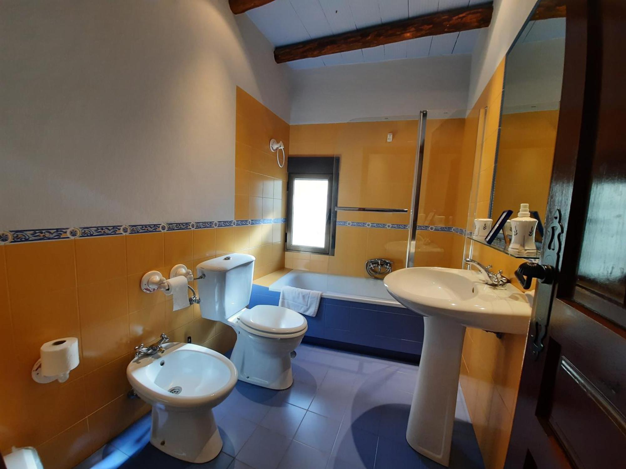 El Escudo De Calatrava Hotel Mohedas de la Jara Room photo